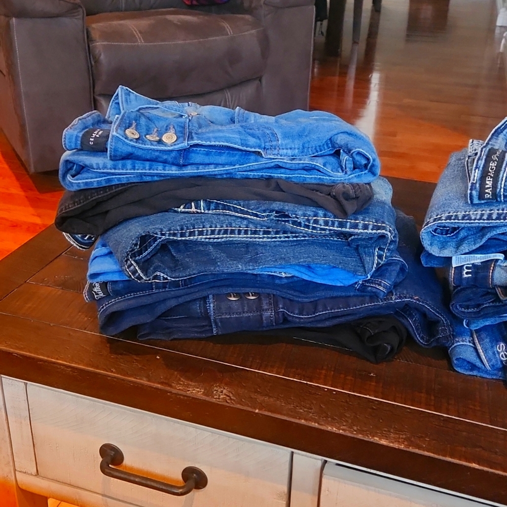 Jeans, jeans, jeans!!